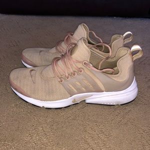 Nike Air Presto Essentials Beige/Tan
